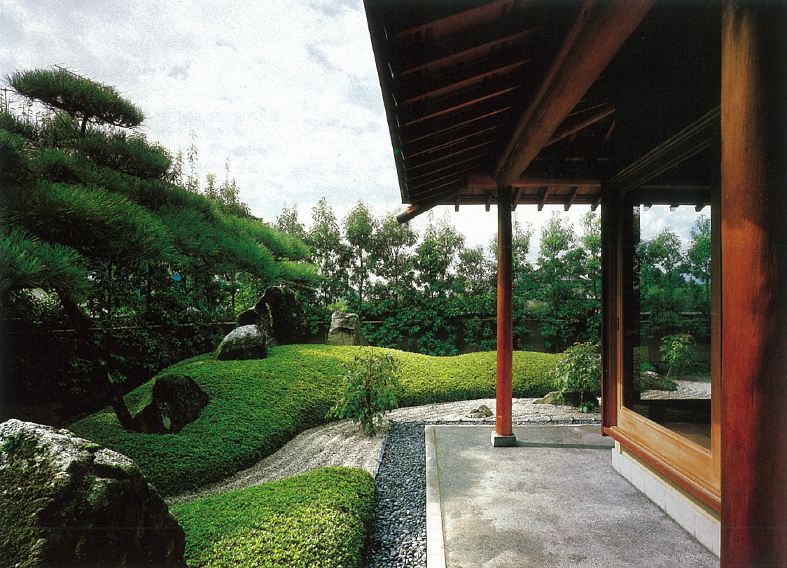 三宅建築設計事務所 長谷川邸 山梨県 木造 2階建