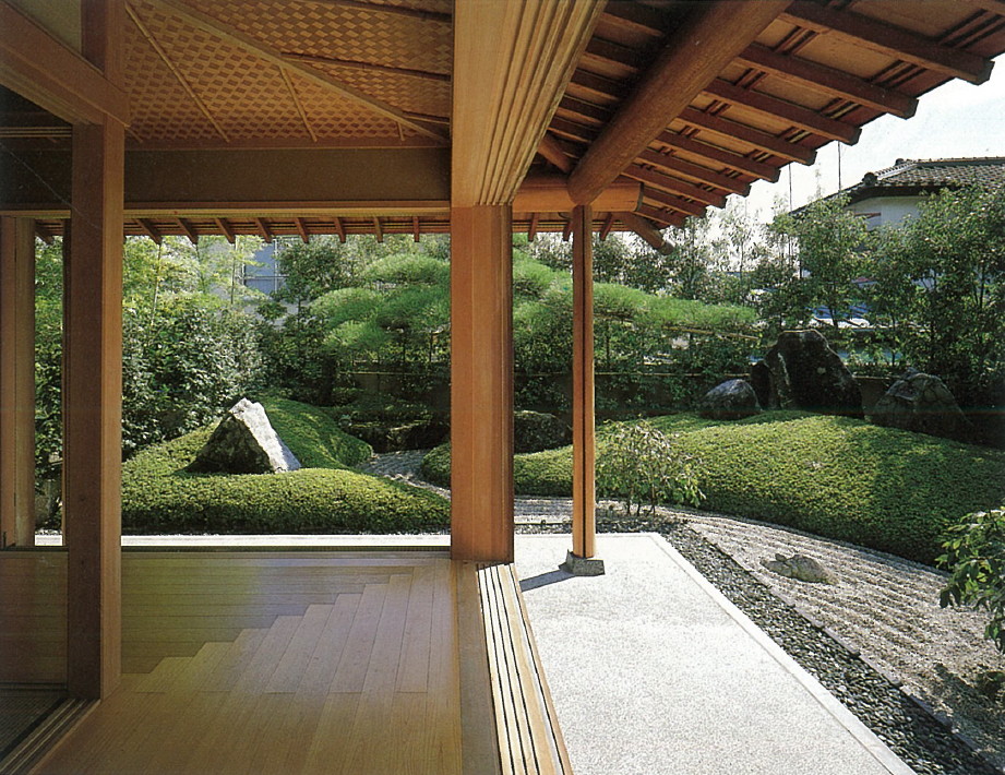 三宅建築設計事務所 長谷川邸 山梨県 木造 2階建