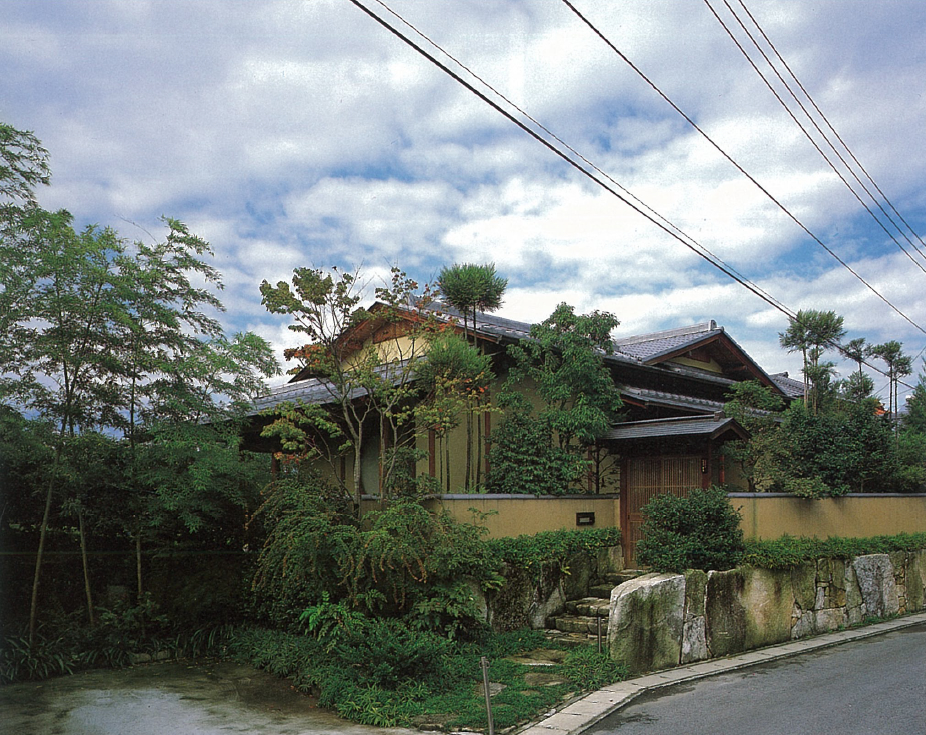 三宅建築設計事務所 長谷川邸 山梨県 木造 2階建