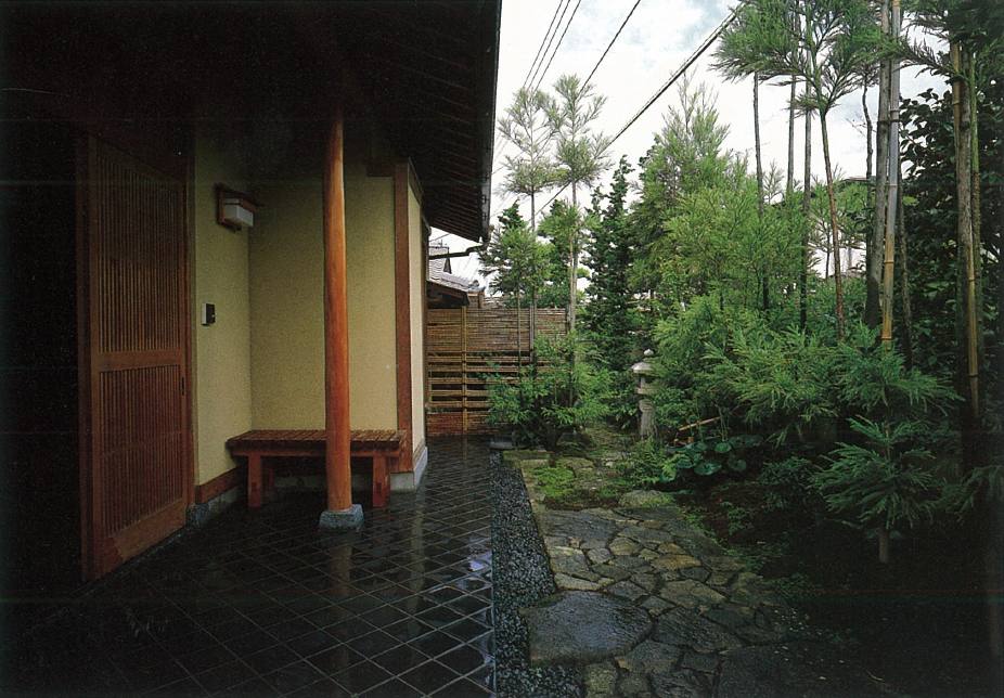 三宅建築設計事務所 長谷川邸 山梨県 木造 2階建