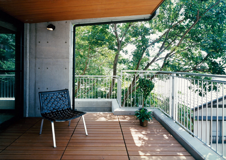 三宅建築設計事務所 丸茂邸 山梨県 RC造 木造 3階建