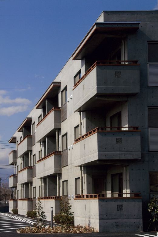 三宅建築設計事務所 Ｒｏｙ‘ｓ Ｐｌａｃｅ 山梨県 RC造 4階建