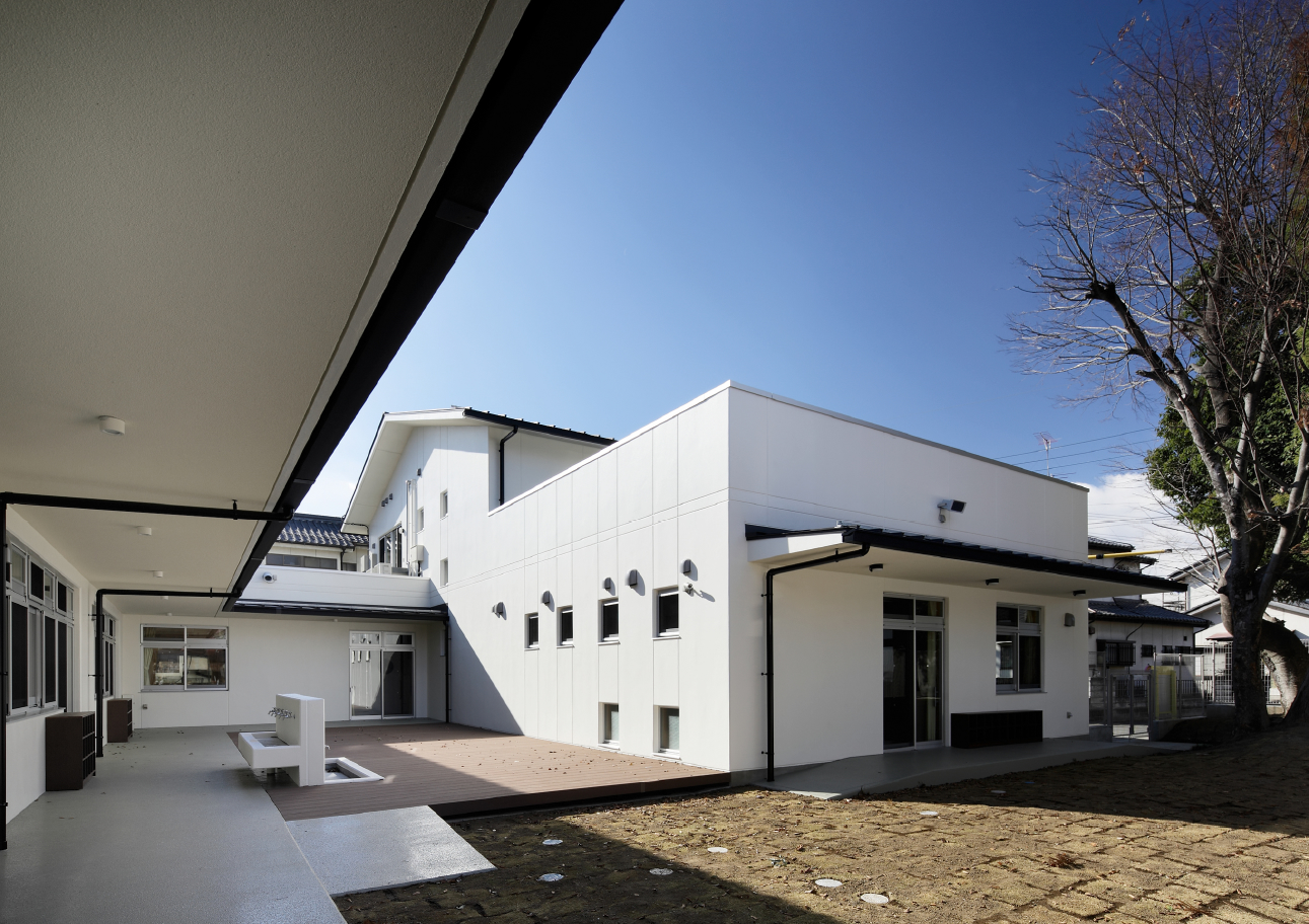 三宅建築設計事務所 都保育園 山梨県 RC造 2階建