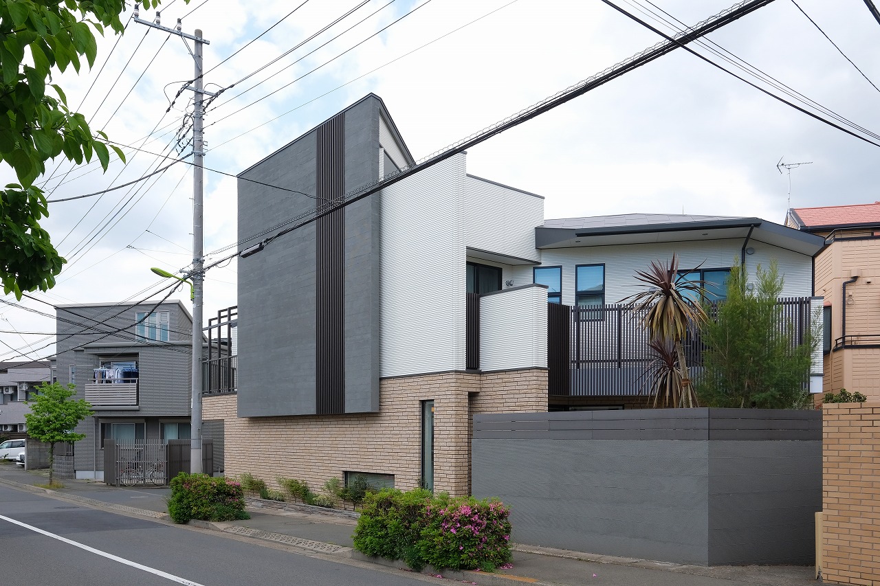 三宅建築設計事務所 藤崎邸 東京都 RC造 木造 地下1階 地上2建